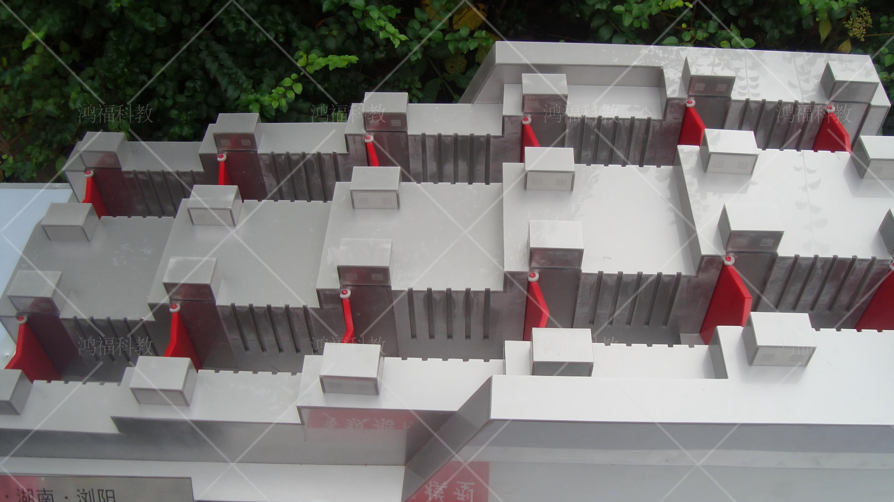 五级船闸模型.jpg